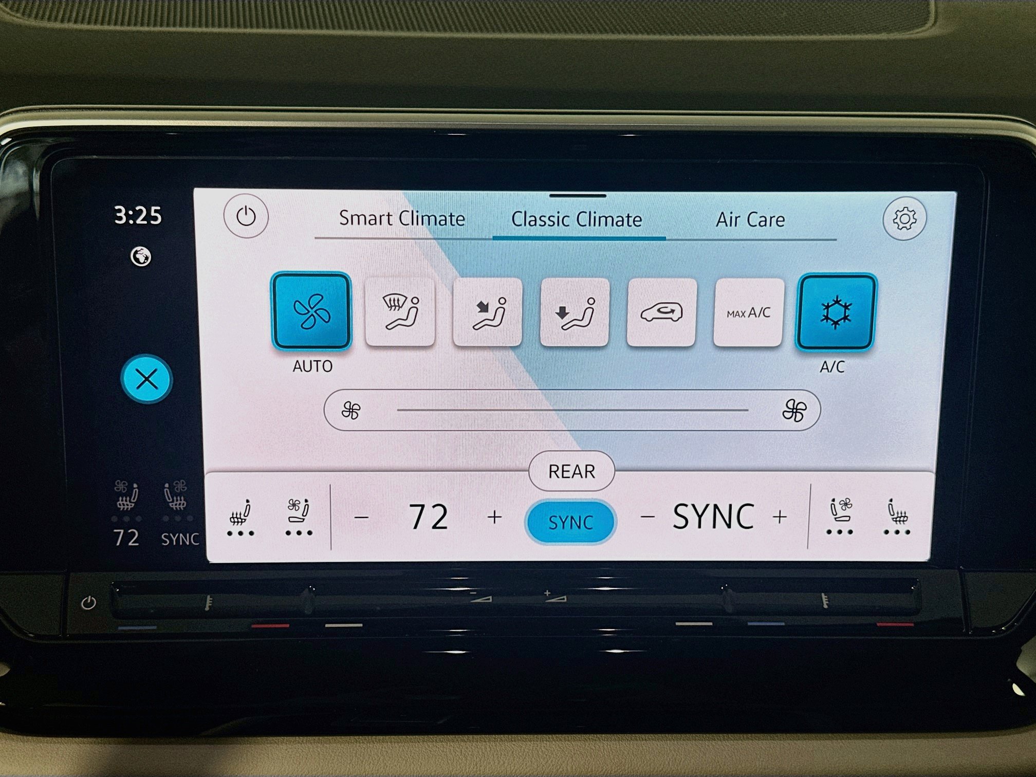 Used 2026 Volkswagen Atlas SE FWD image 23