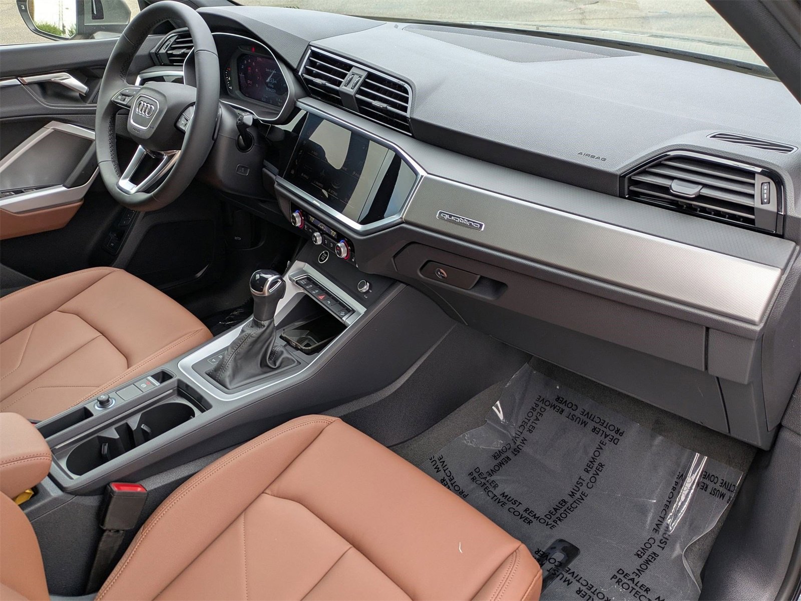 New 2025 Audi Q3 2.0T Premium image 9