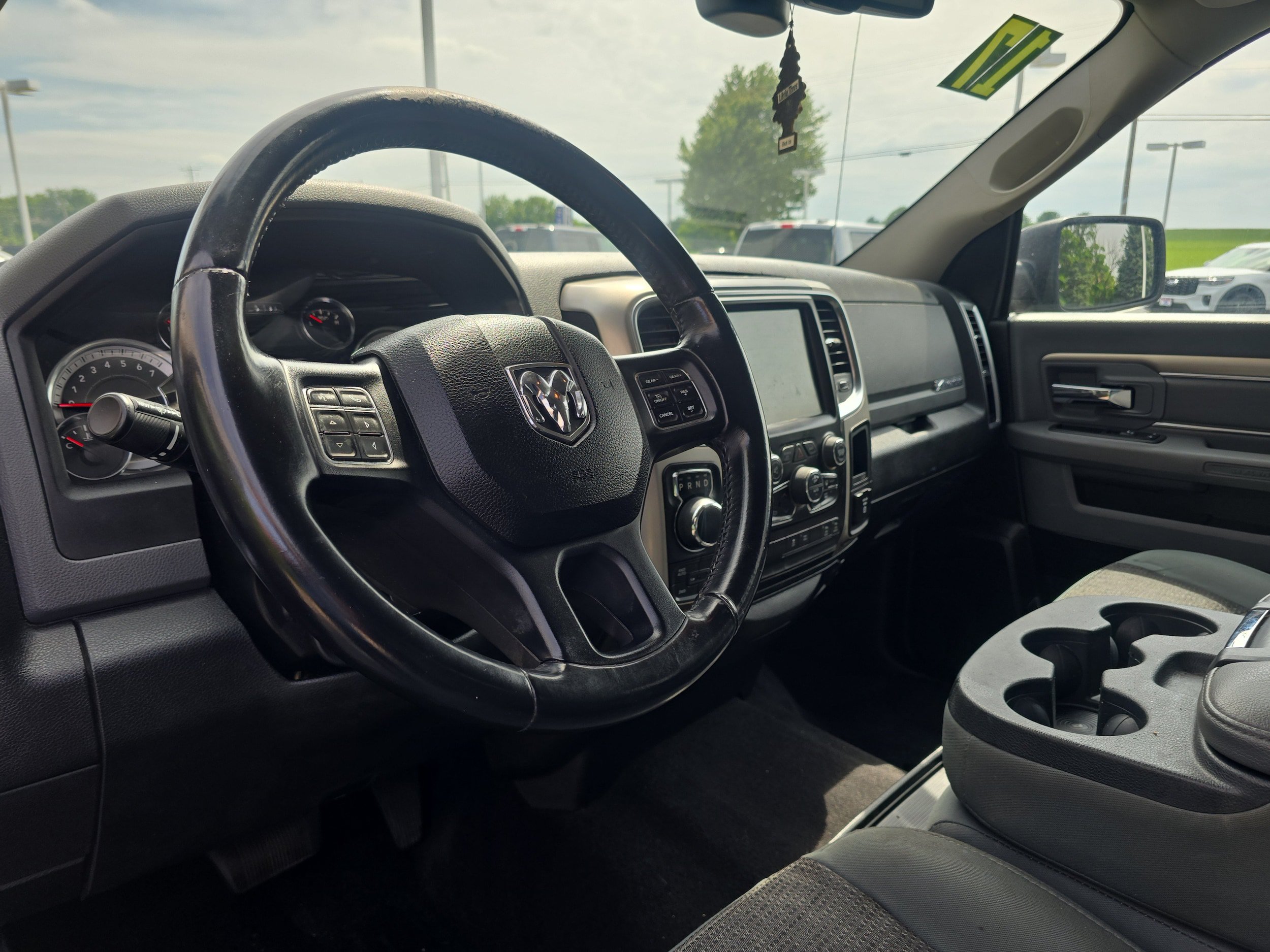 Used 2017 RAM 1500 Big Horn AWD/4WD image 10