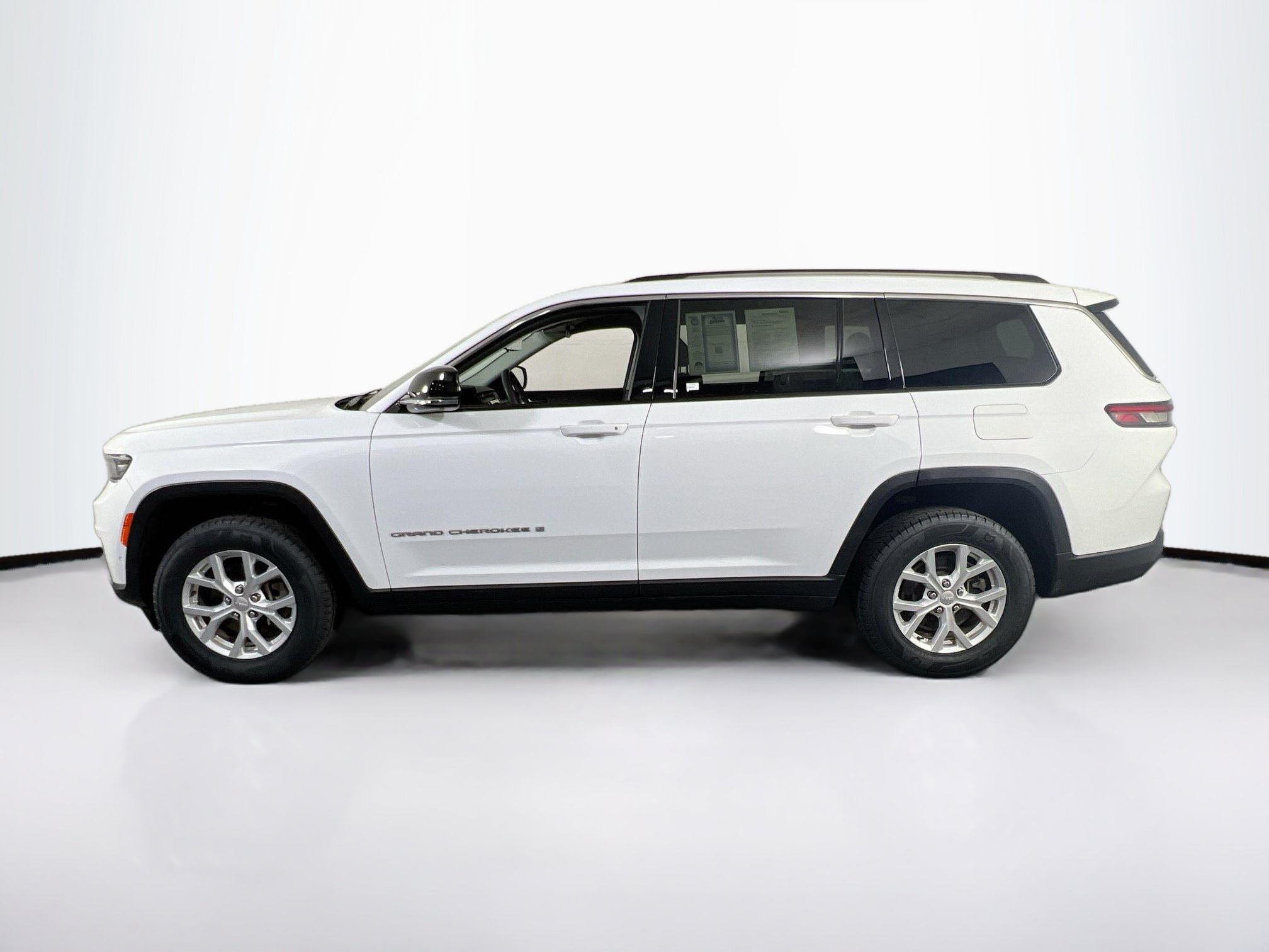 Used 2023 Jeep Grand Cherokee L Limited w/ Luxury Tech Group II AWD/4WD image 8