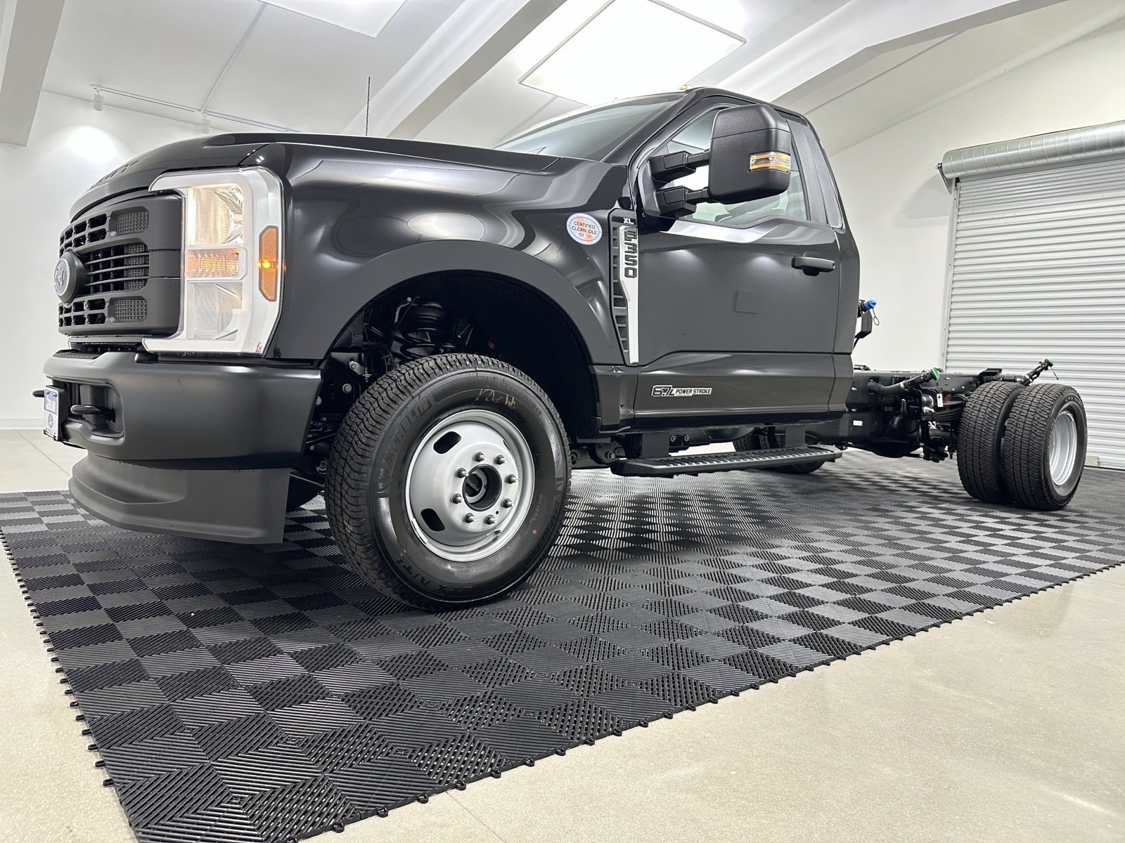 New 2025 Ford F350 XL image 3