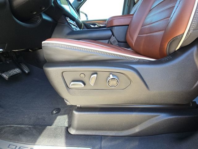 Used 2024 GMC Yukon Denali Ultimate image 25