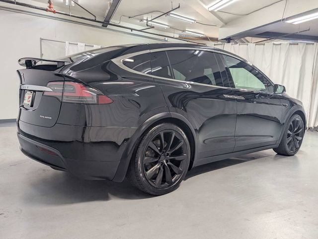 Used 2020 Tesla Model X Long Range image 3