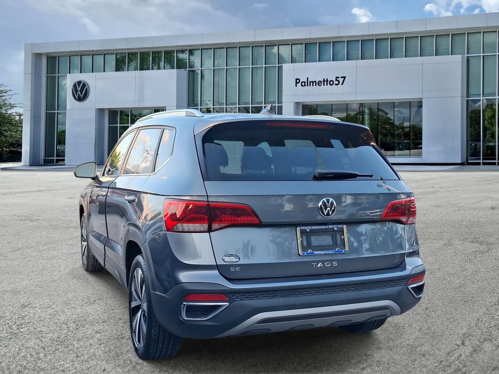 Certified 2022 Volkswagen Taos SE FWD image 4