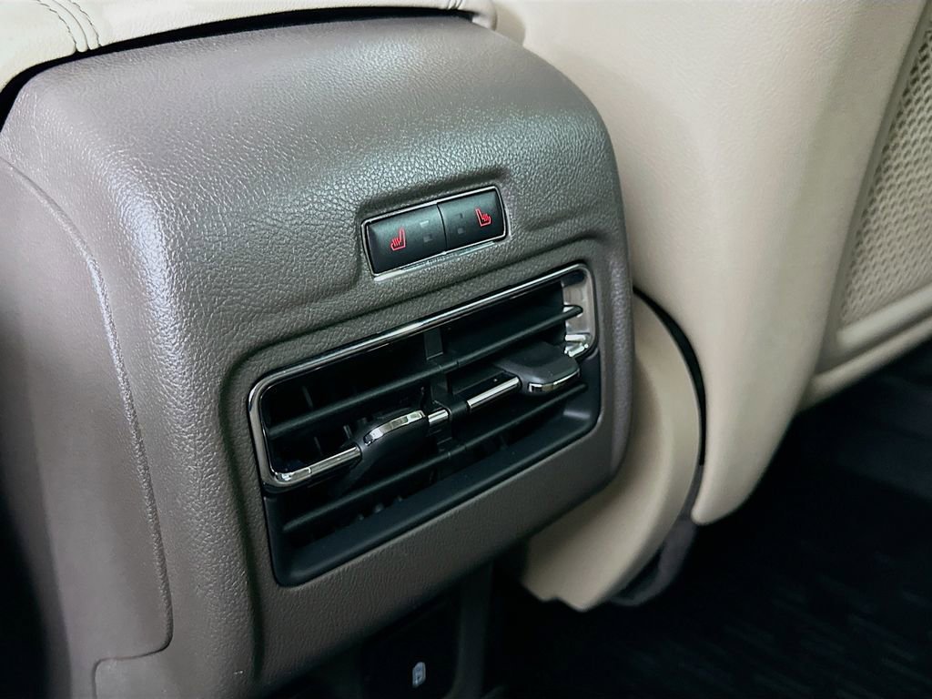 Used 2022 Lincoln Corsair Reserve w/ Equipment Group 201A image 33