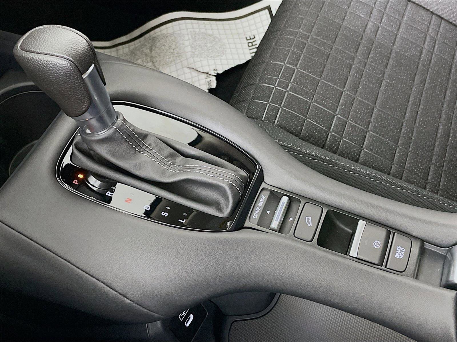 New 2026 Honda HR-V LX image 13