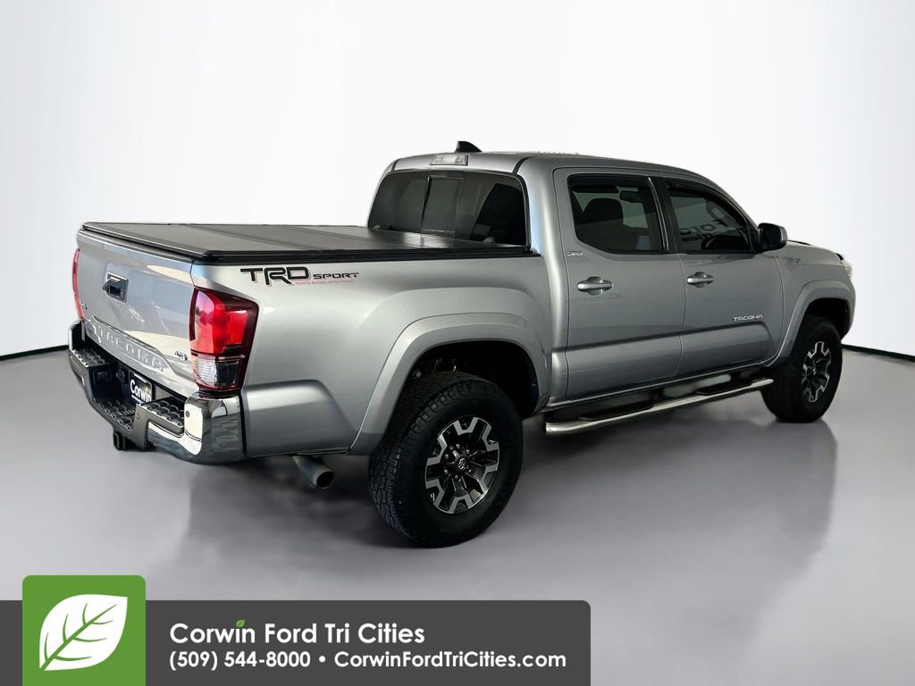 Used 2020 Toyota Tacoma SR5 AWD/4WD image 15