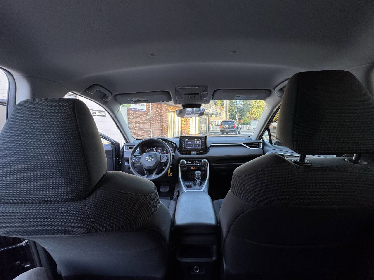Used 2020 Toyota RAV4 LE image 49