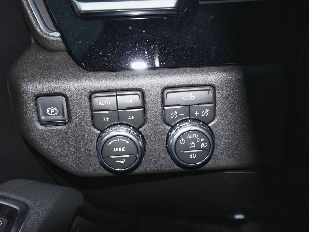 New 2026 GMC Sierra 1500 Elevation image 25