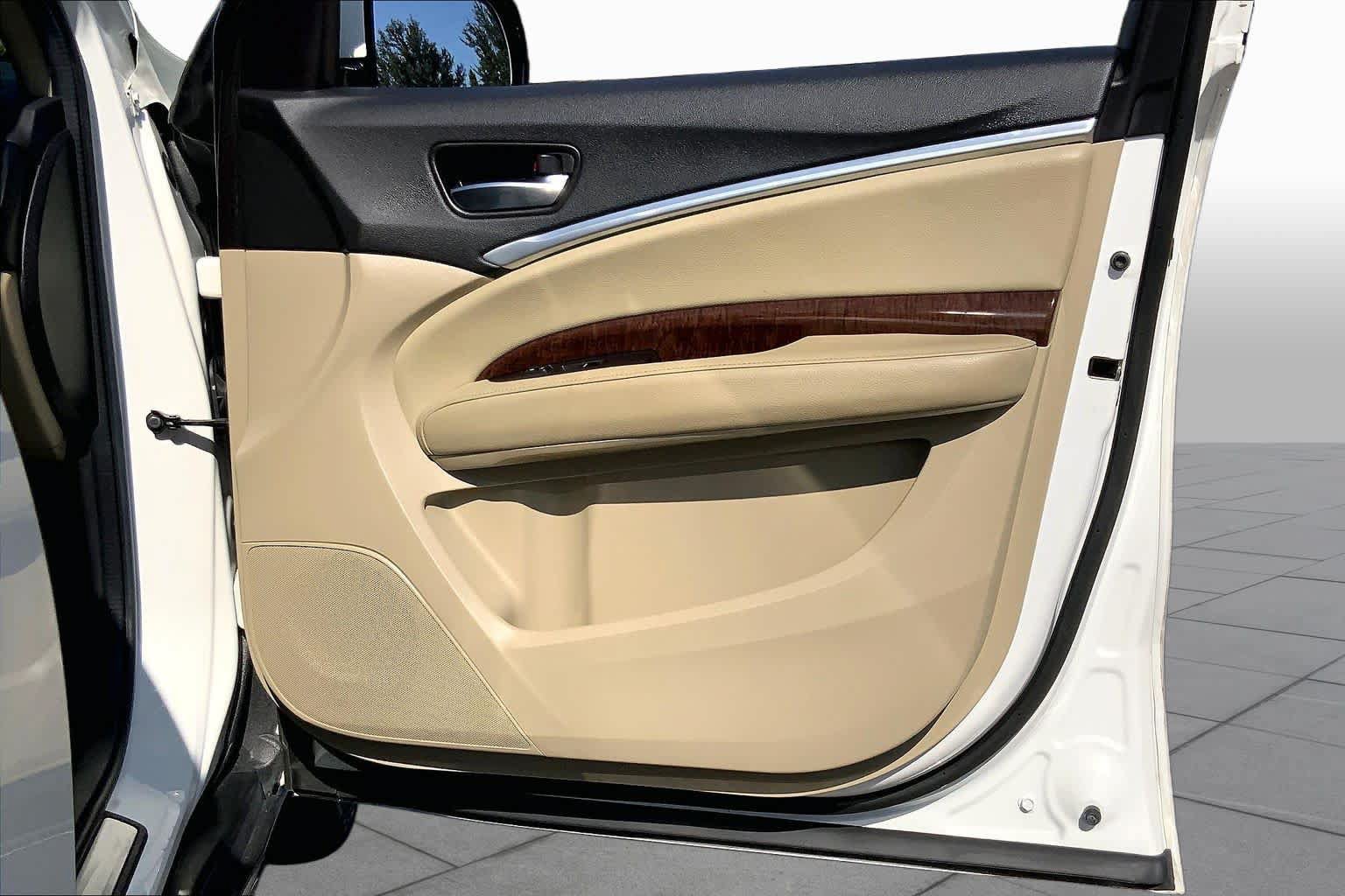 Used 2019 Acura MDX FWD image 23