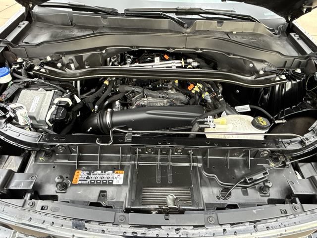 Used 2025 Ford Explorer ST-Line w/ ST-Line Street Pack AWD/4WD image 32