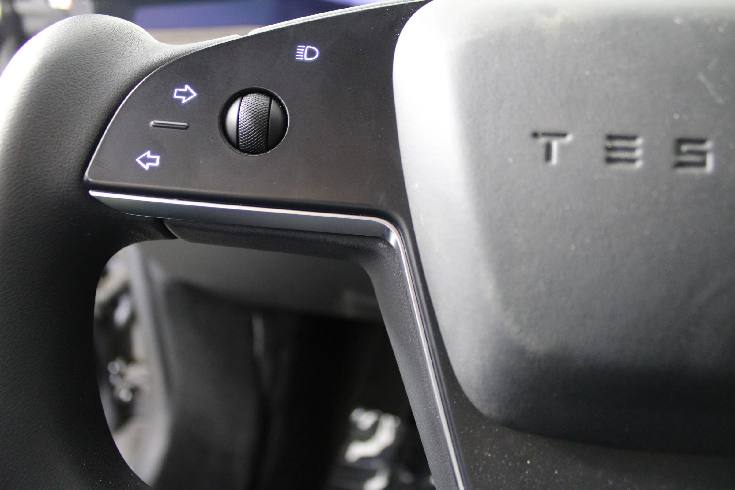 Used 2021 Tesla Model S Plaid image 16