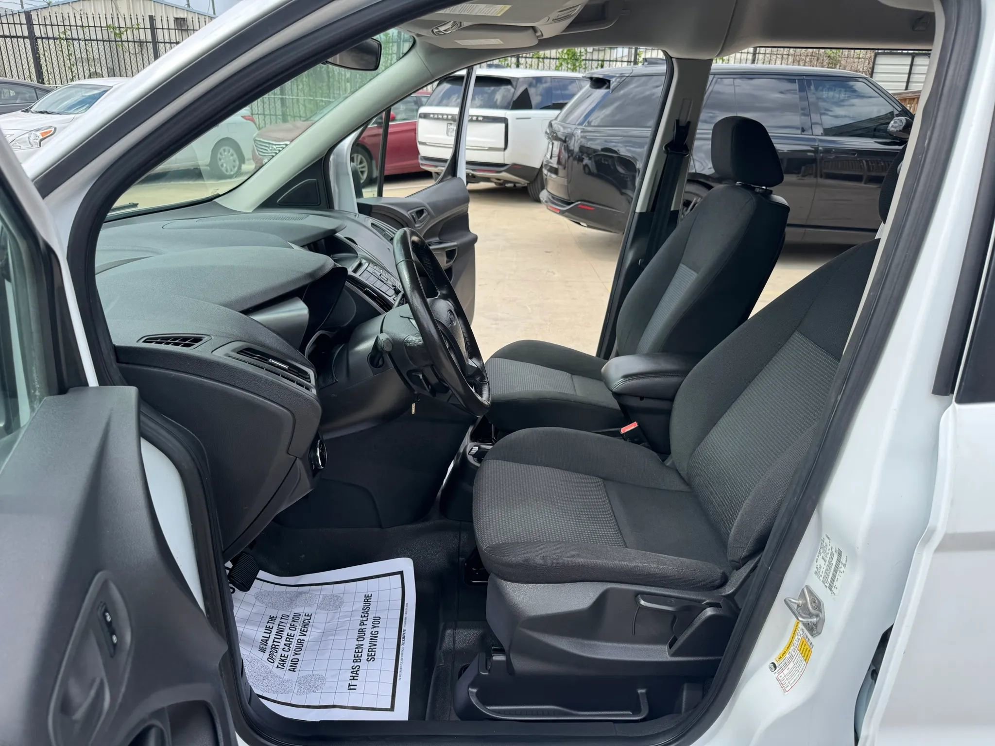Used 2016 Ford Transit Connect XL FWD image 24