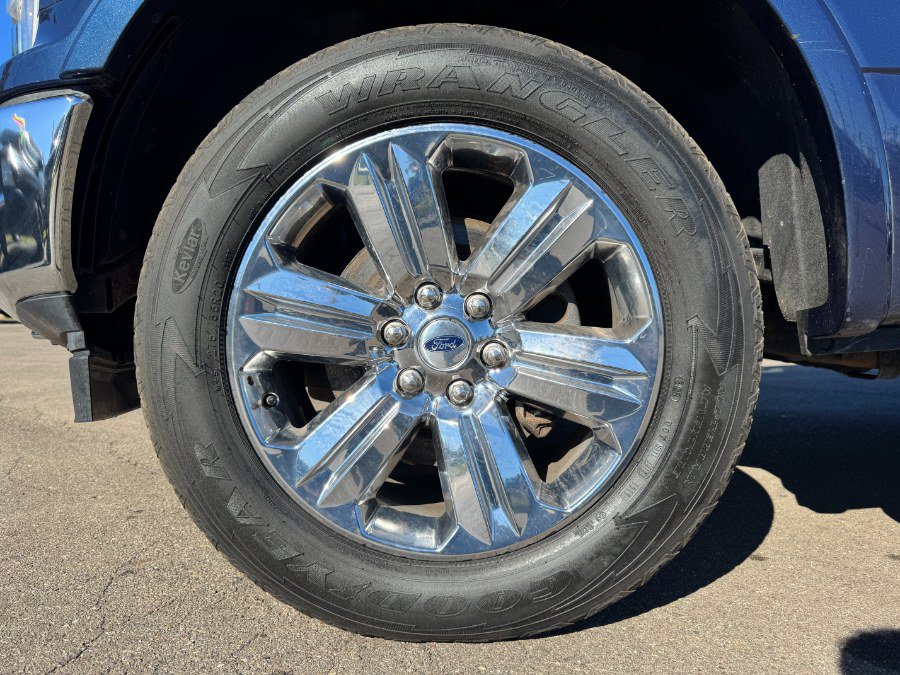 Used 2019 Ford F150 Lariat w/ Equipment Group 502A Luxury AWD/4WD image 13