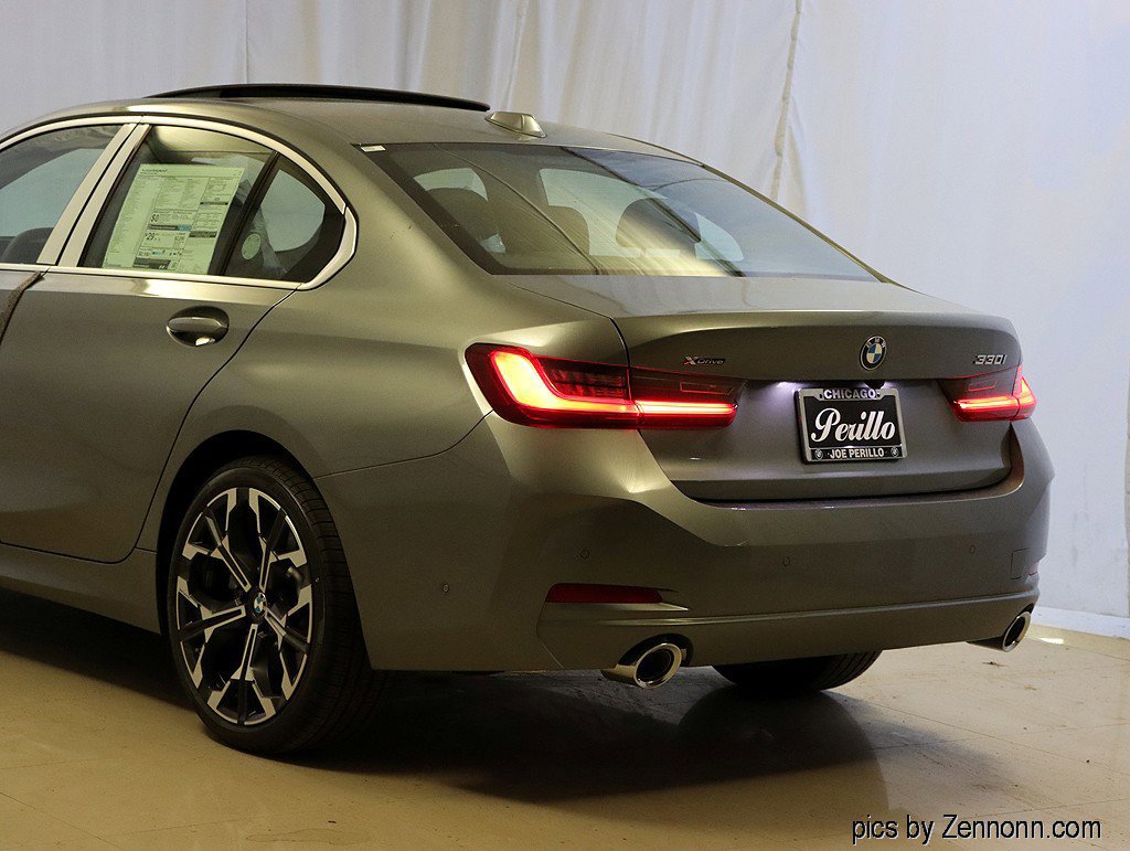 Used 2026 BMW 330i xDrive Sedan image 8