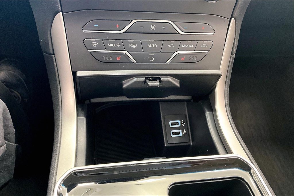 Used 2020 Ford Edge SEL w/ Cold Weather Package AWD/4WD image 24