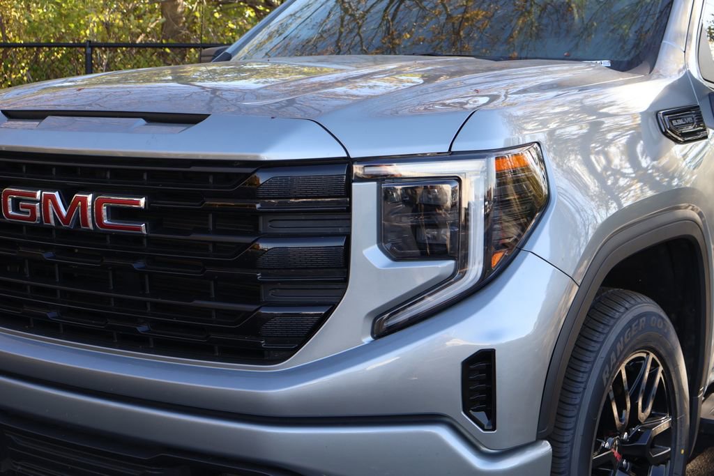 Used 2023 GMC Sierra 1500 Elevation image 3