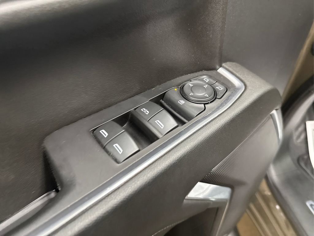 Used 2023 GMC Sierra 1500 Elevation image 37