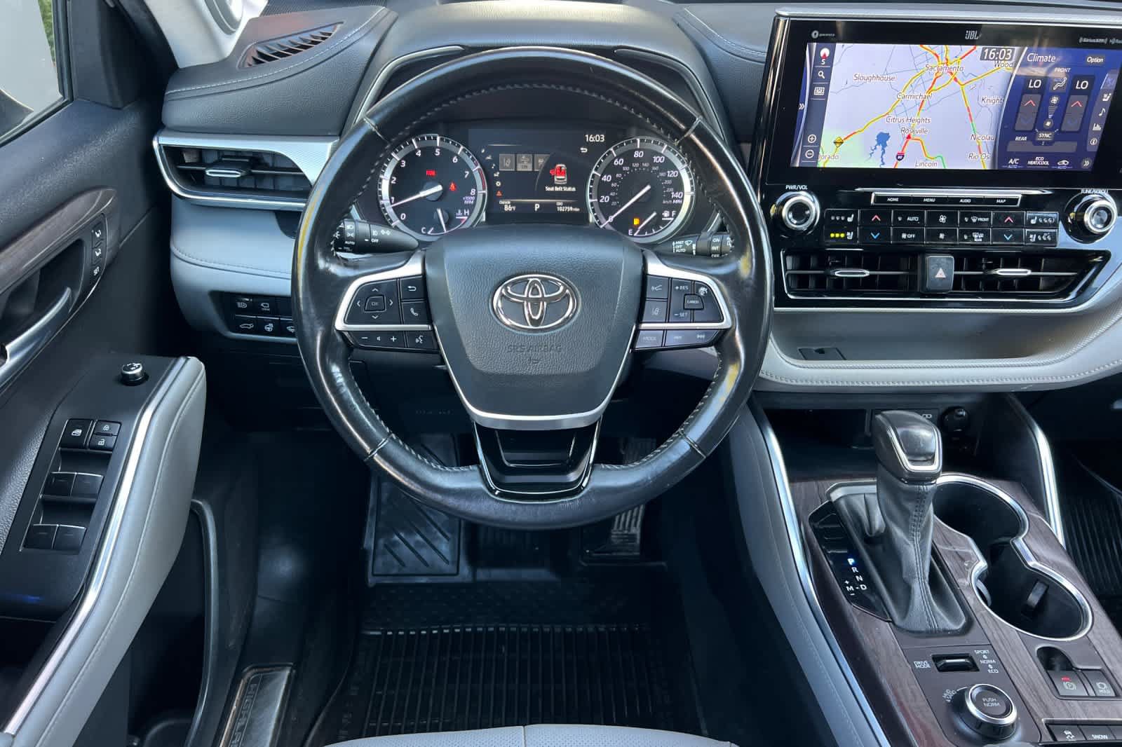 Used 2022 Toyota Highlander Platinum AWD/4WD image 15