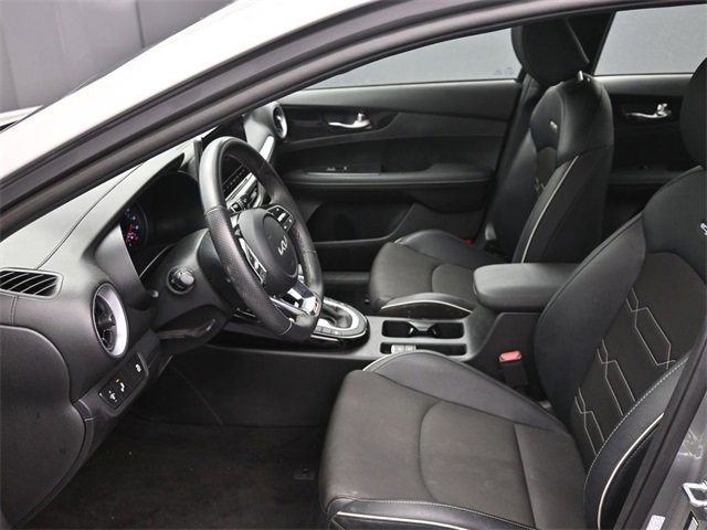 Used 2024 Kia Forte GT-Line image 20