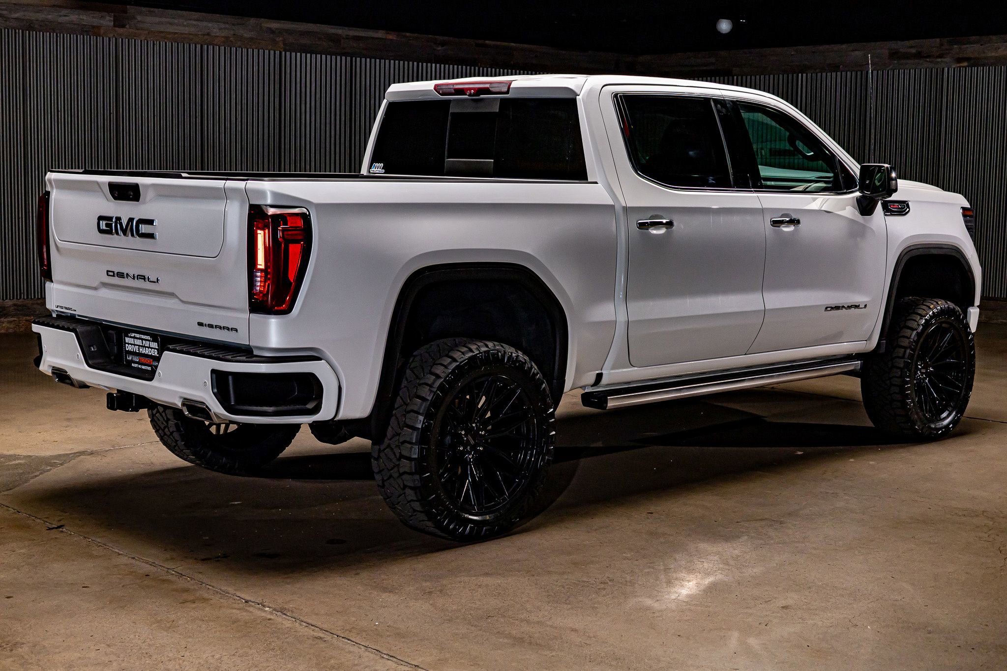 Used 2023 GMC Sierra 1500 Denali w/ Denali Reserve Package image 10