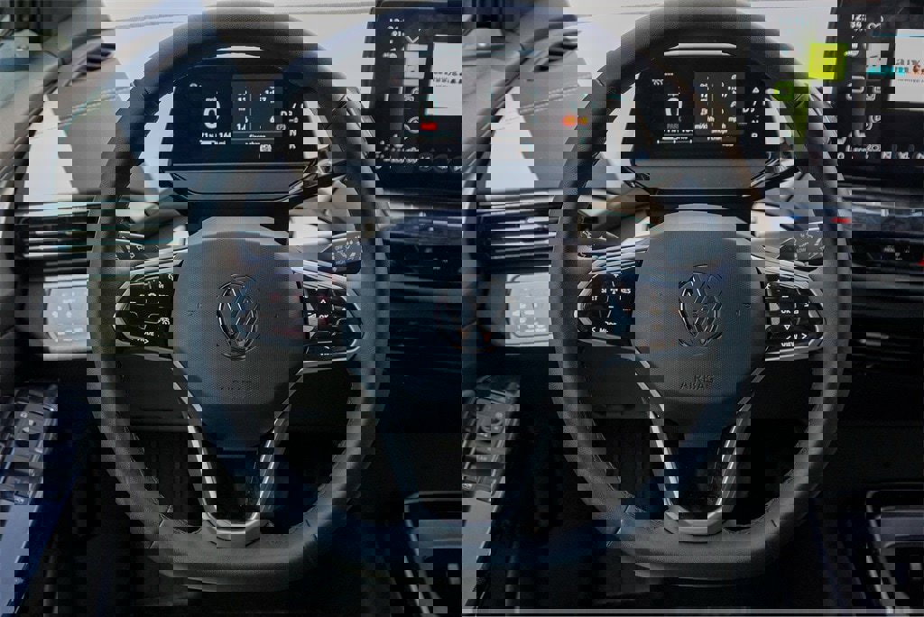 New 2023 Volkswagen ID.4 Pro S Plus image 16