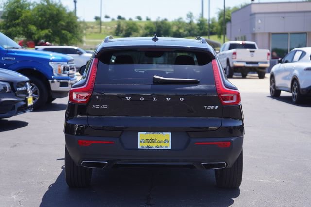 Used 2020 Volvo XC40 T5 R-Design w/ Protection Package Premier AWD/4WD image 7