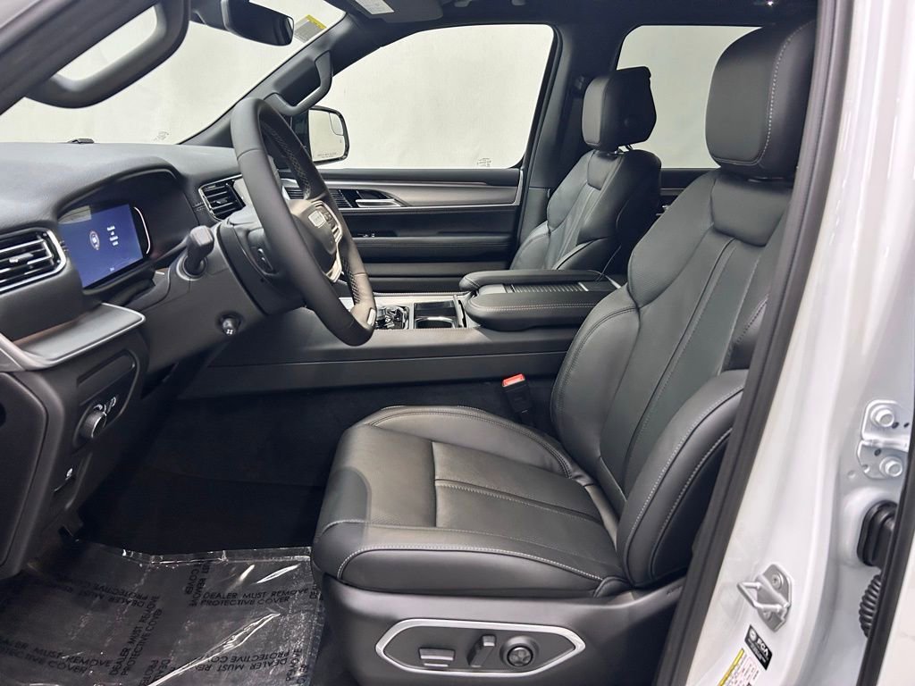 New 2026 Jeep Grand Wagoneer 4WD image 12