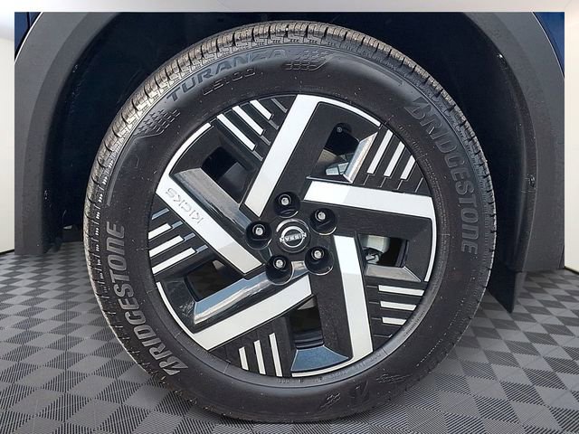 Used 2026 Nissan Kicks SV FWD image 7