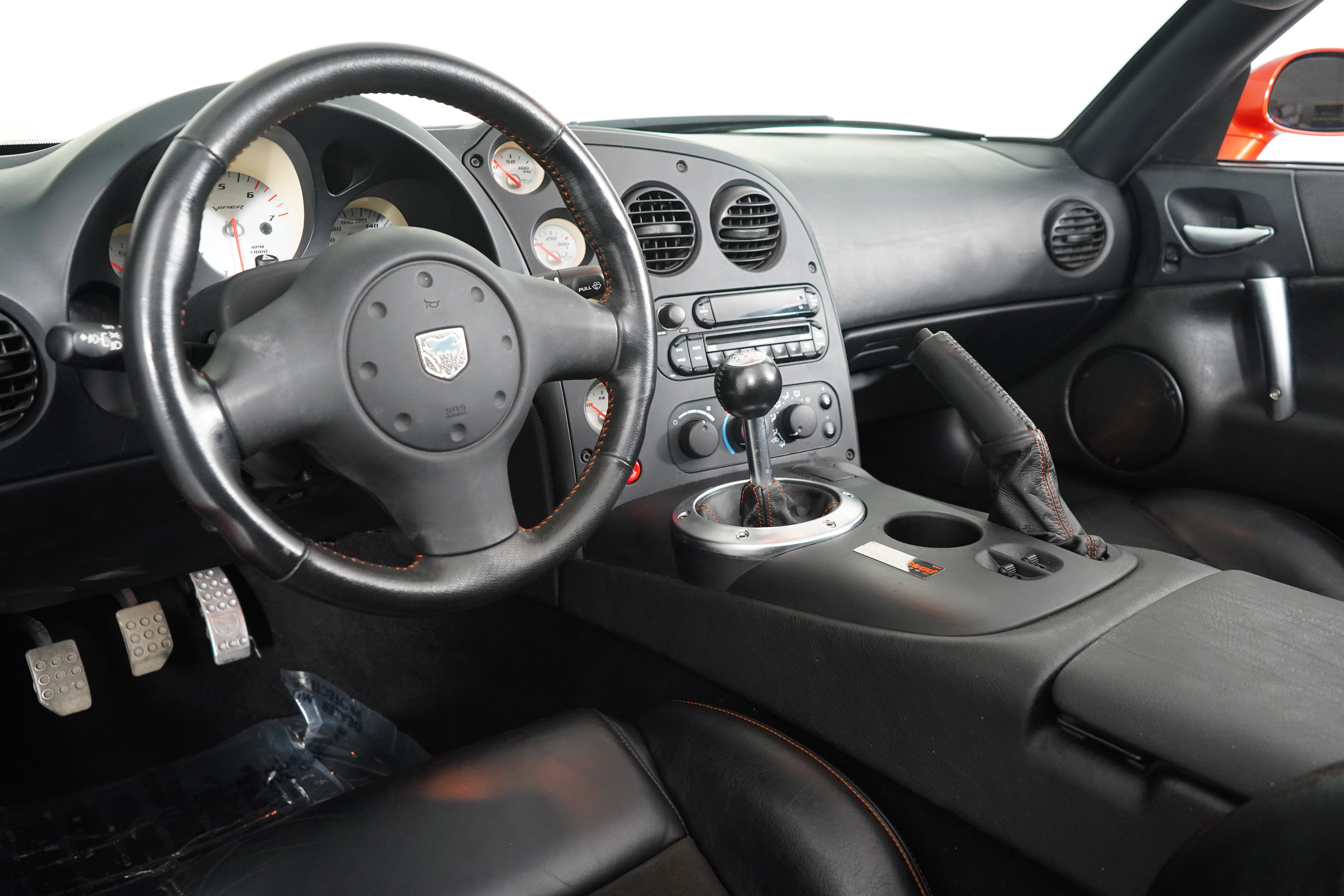 Used 2005 Dodge Viper SRT-10 w/ Copperhead Edition Group image 2