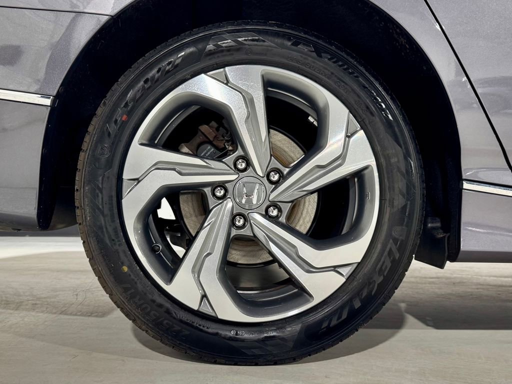 Used 2020 Honda Accord EX image 35
