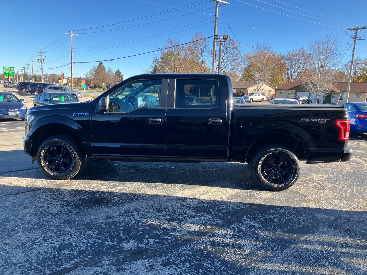 Used 2017 Ford F150 XL w/ Equipment Group 101A Mid image 6