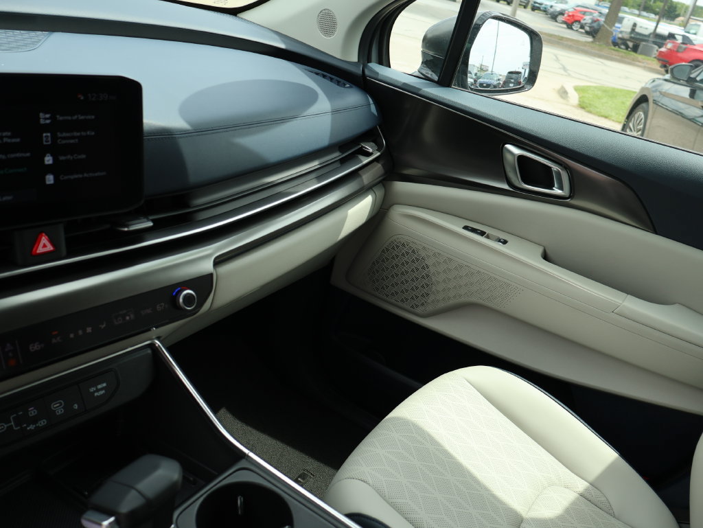New 2026 Kia Carnival SX w/ SX Dark Edition Package FWD image 23