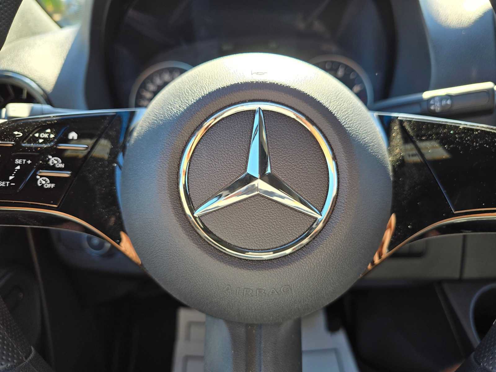 Used 2025 Mercedes-Benz Sprinter 2500 image 23