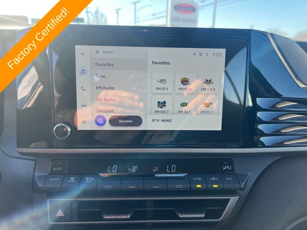 Used 2025 Toyota Camry LE image 19