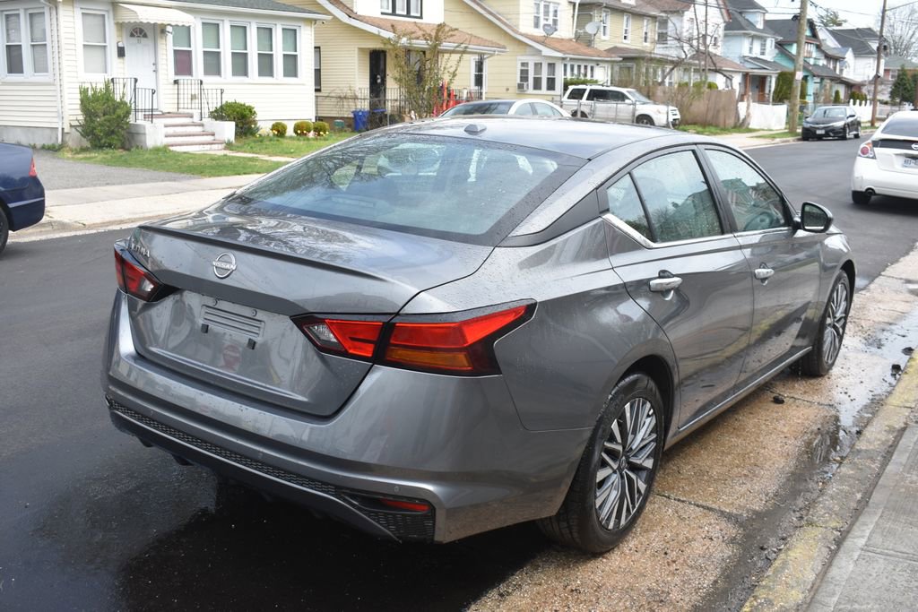 Used 2025 Nissan Altima 2.5 SV image 6