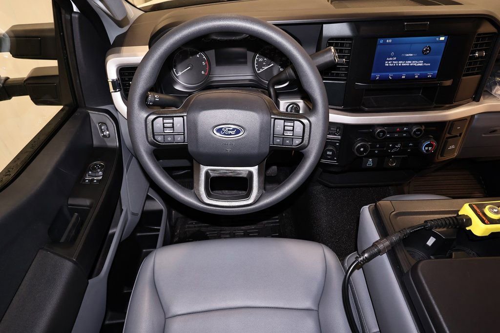 New 2025 Ford F350 XL w/ XL Chrome Package image 13