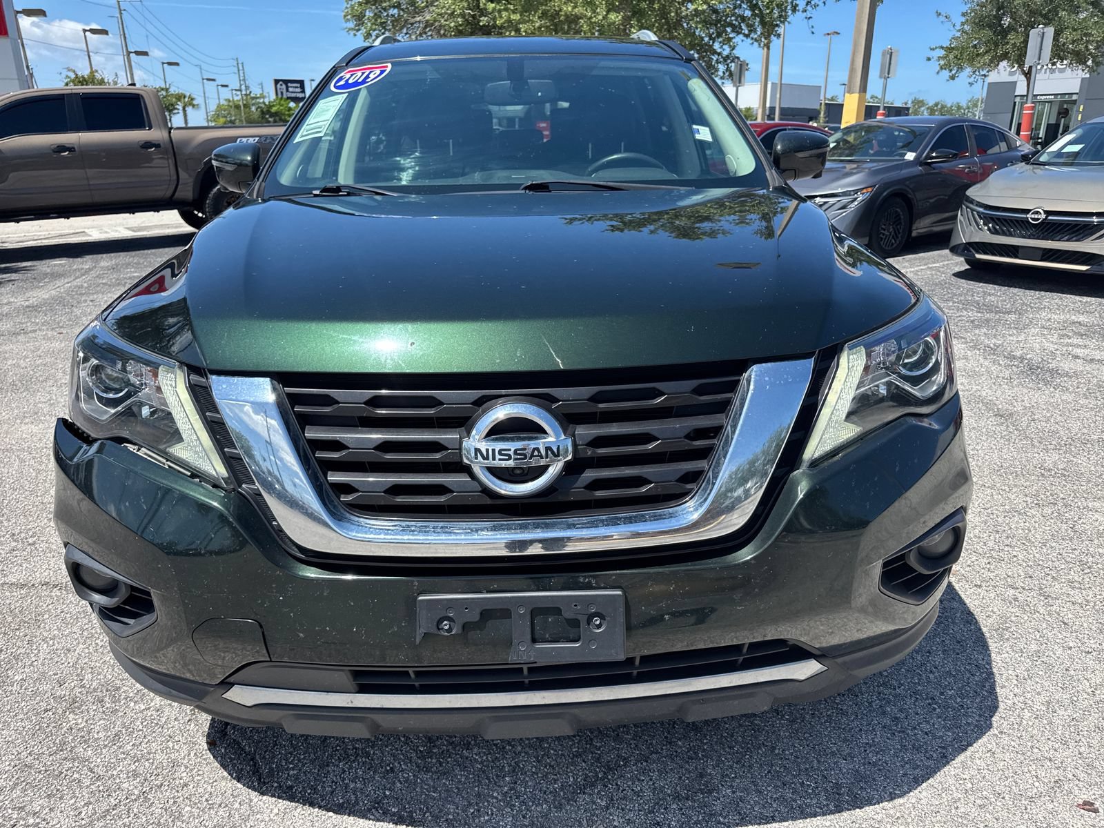 Used 2019 Nissan Pathfinder Platinum AWD/4WD image 5