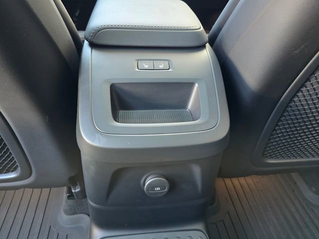 Used 2025 Volvo XC60 T8 Ultra w/ Protection Package Premier image 33