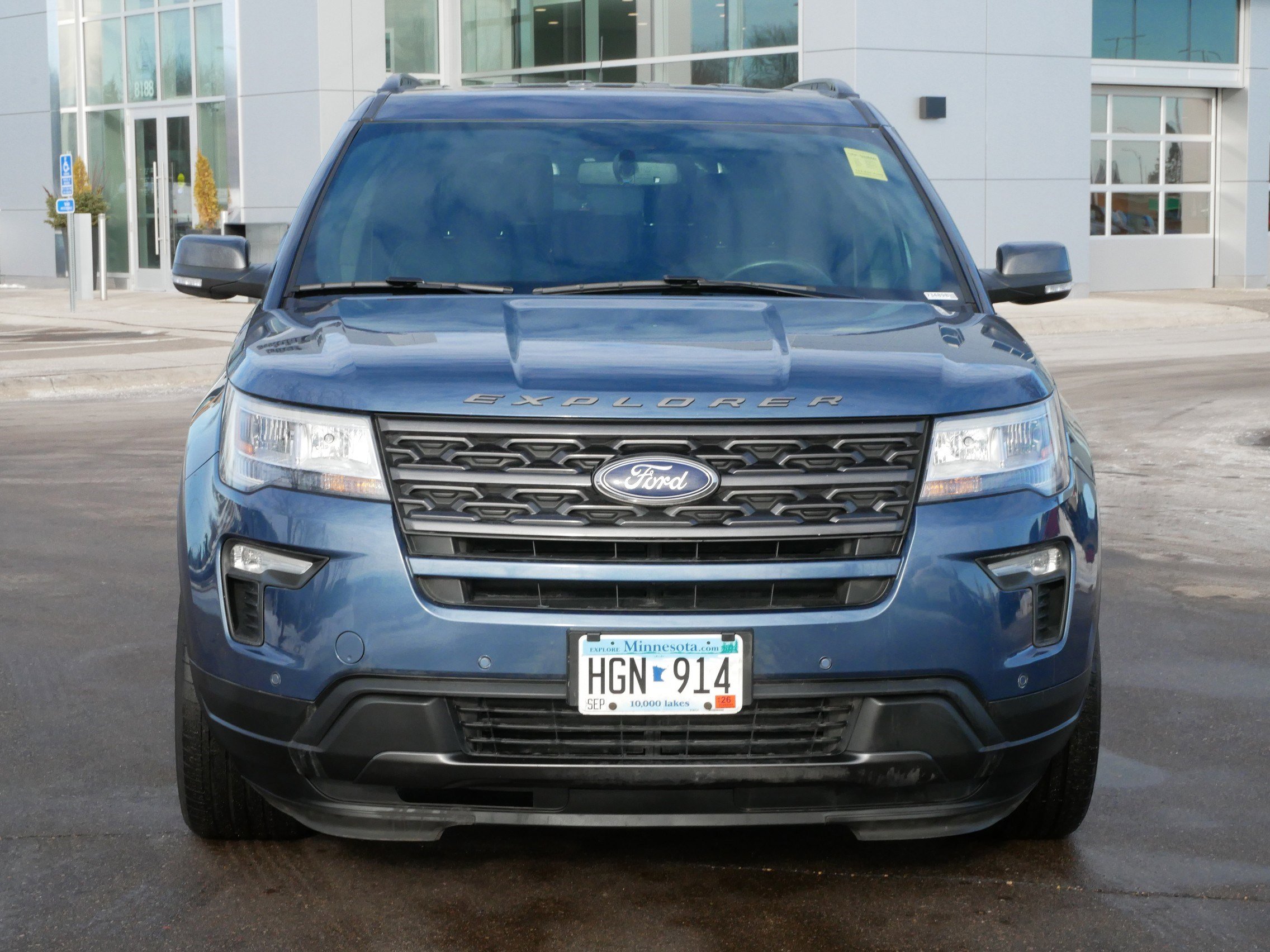Used 2018 Ford Explorer XLT w/ Equipment Group 202A image 2
