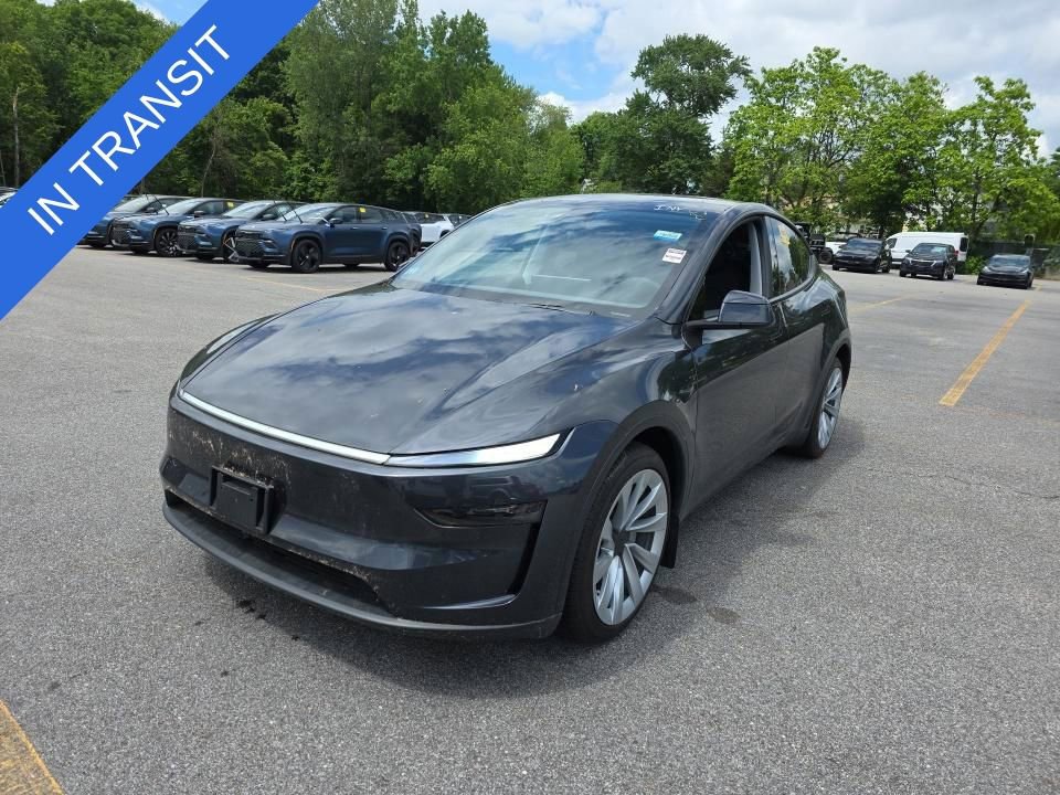 Used 2026 Tesla Model Y AWD image 1