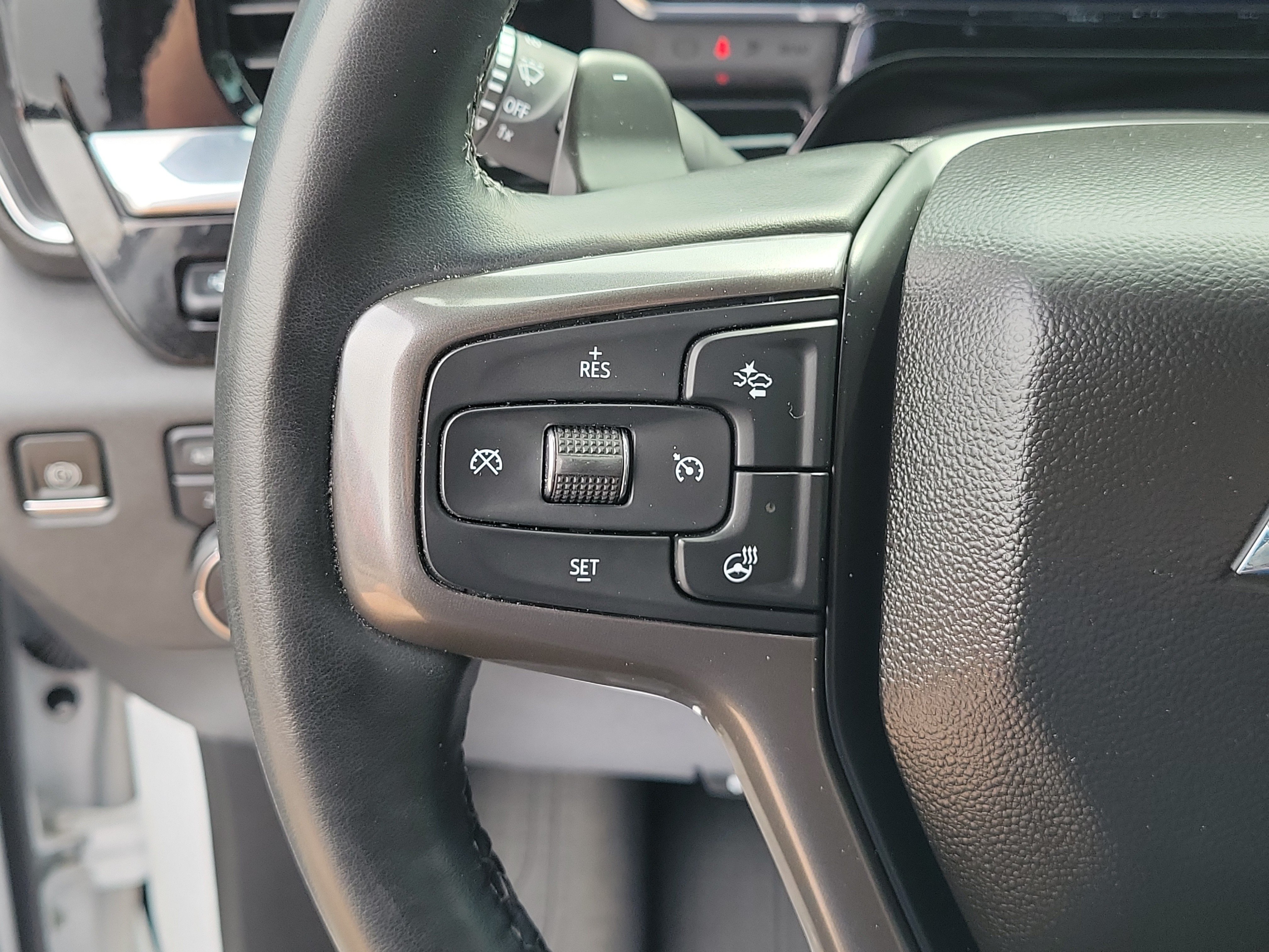 Used 2023 Chevrolet Silverado 1500 High Country w/ High Country Premium Package AWD/4WD image 22