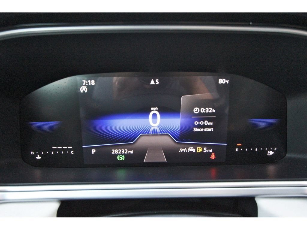 Used 2025 Volkswagen Taos SE FWD image 16