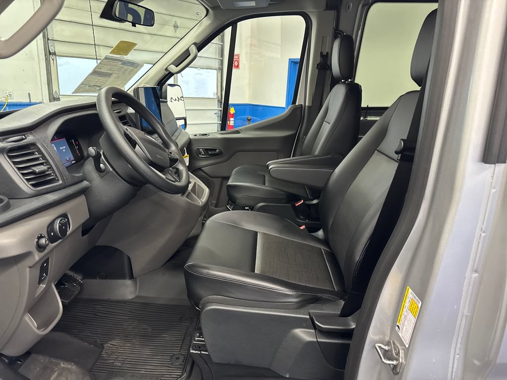 New 2026 Ford Transit 250 148 Medium Roof w/ Exterior Upgrade Package RWD image 10
