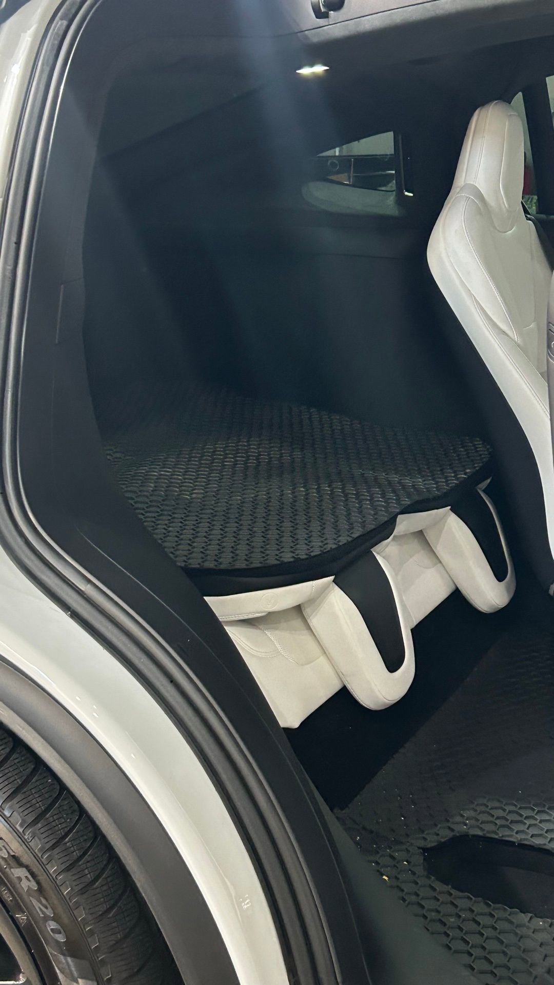 Used 2023 Tesla Model X Plaid image 59