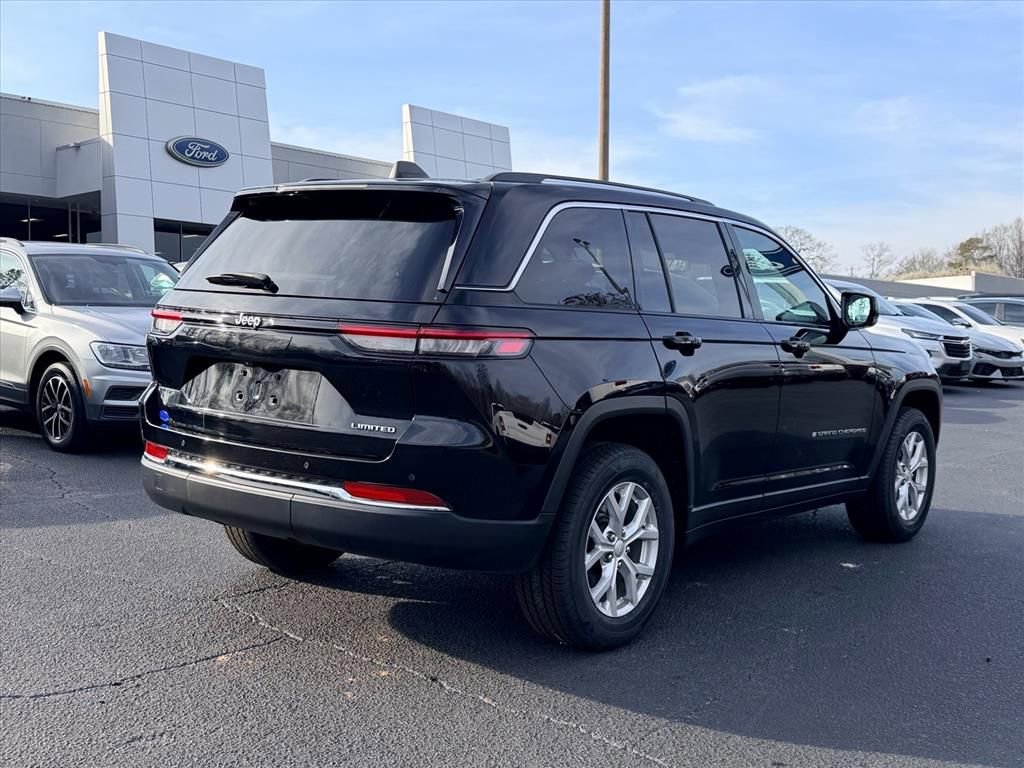 Used 2023 Jeep Grand Cherokee Limited image 4