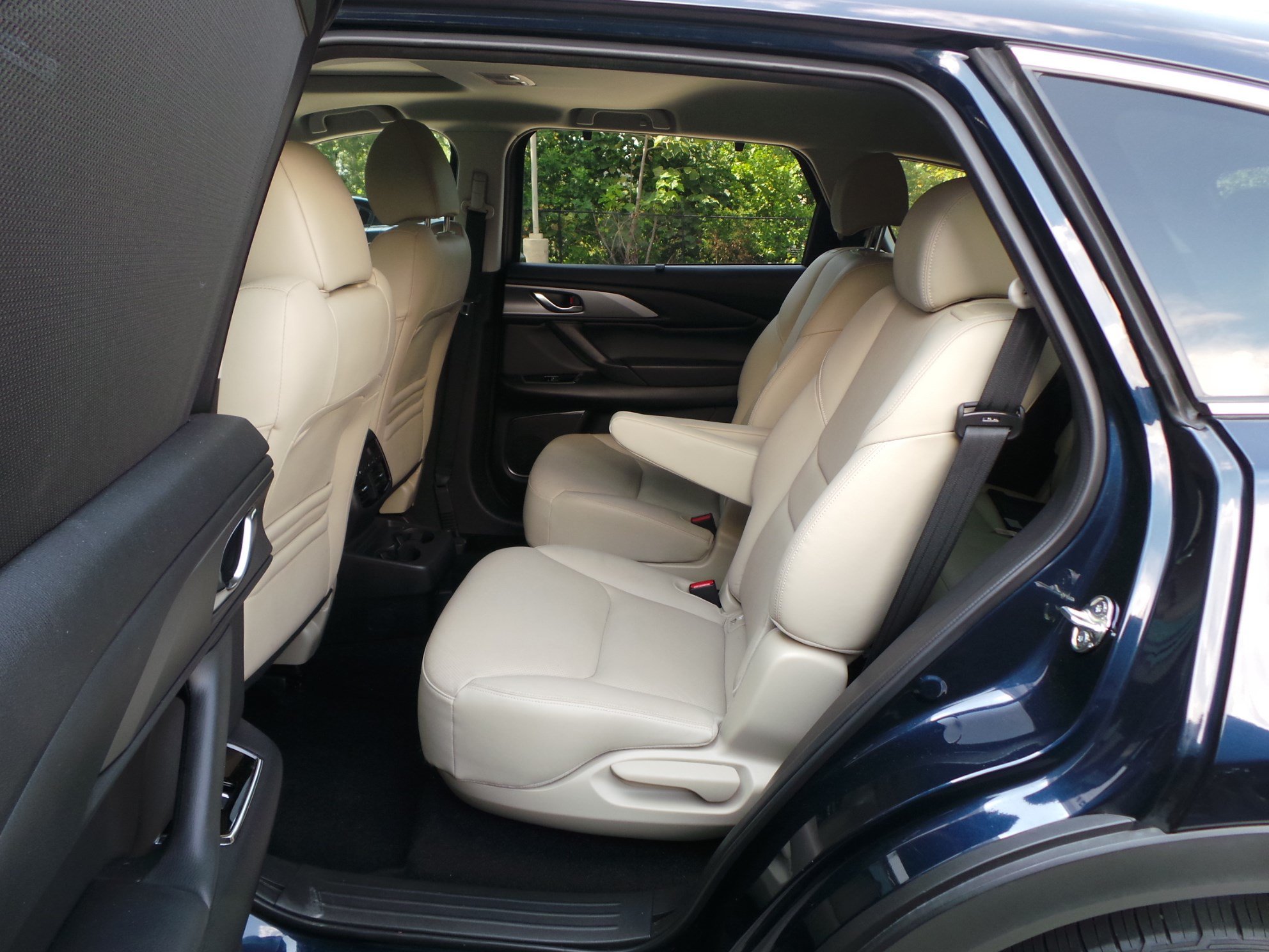 Used 2020 MAZDA CX-9 Touring w/ Touring Premium Package FWD image 9