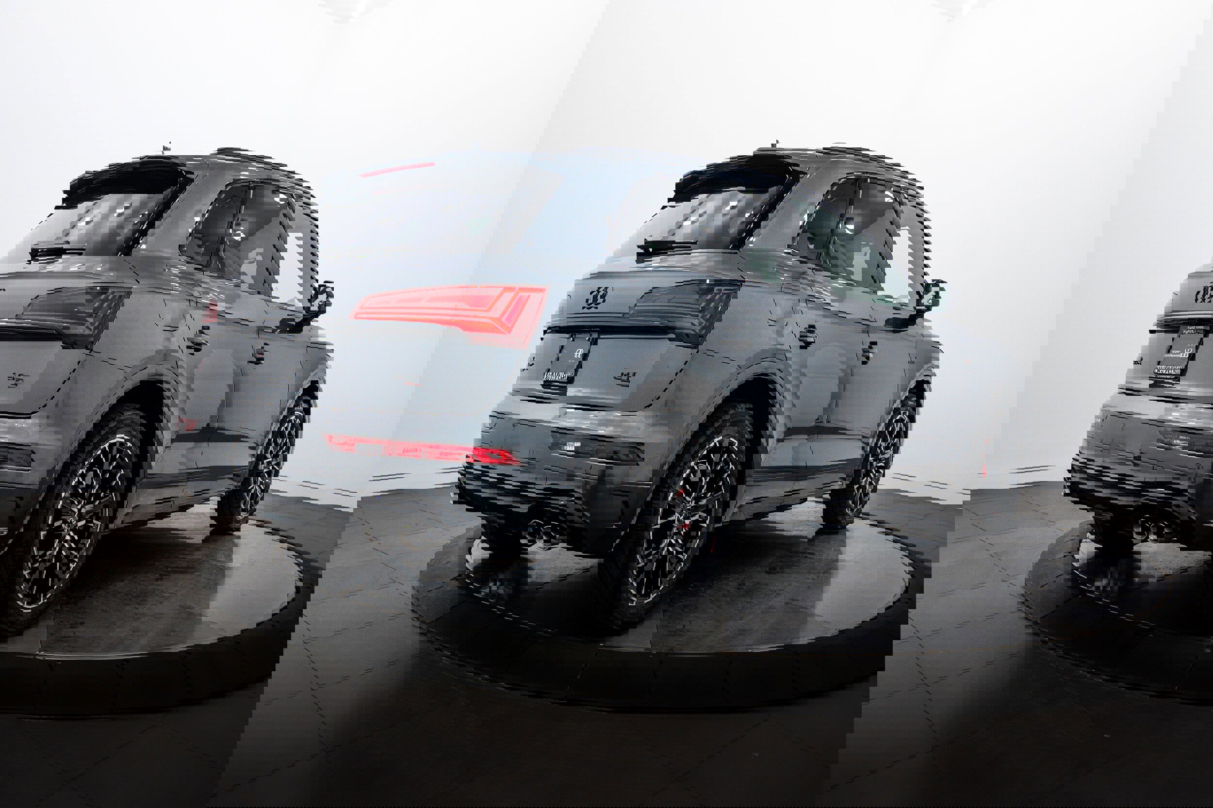 Certified 2022 Audi SQ5 Premium Plus image 4