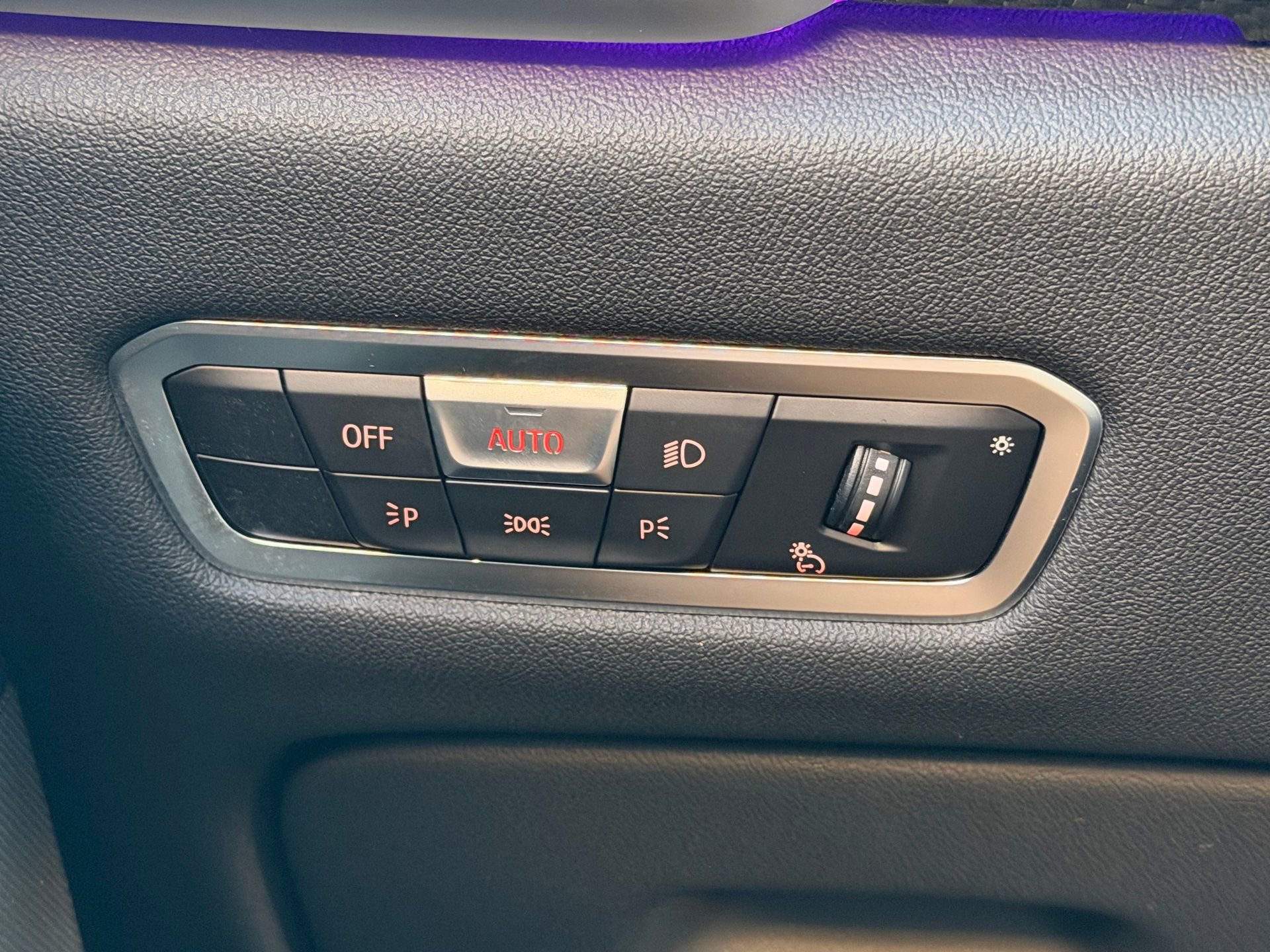 Used 2022 BMW X5 M50i w/ Premium Package image 52