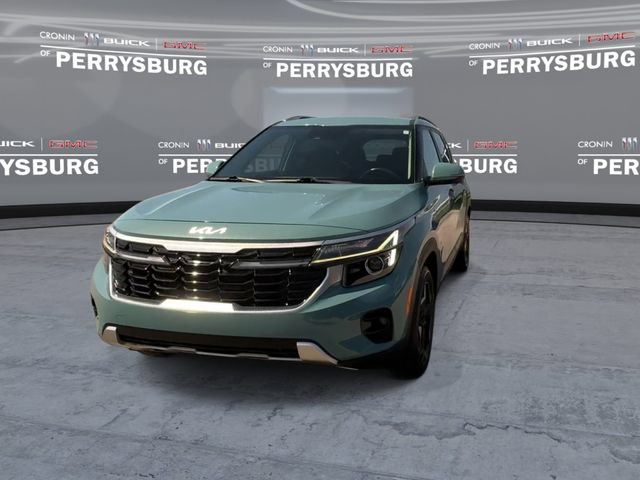 Used 2024 Kia Seltos EX FWD image 3